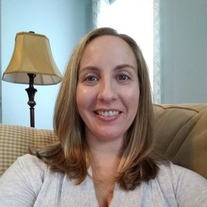 Meet your Posher, Caitlin